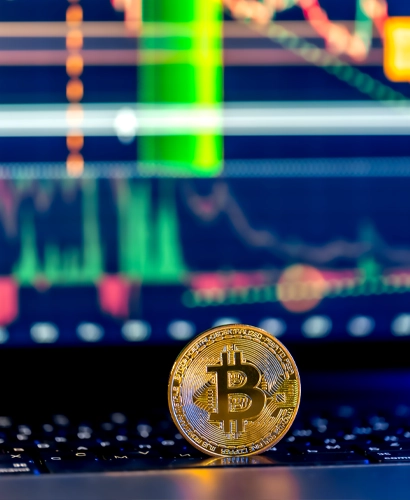 Team von Rova Invega bei der Marktanalyse